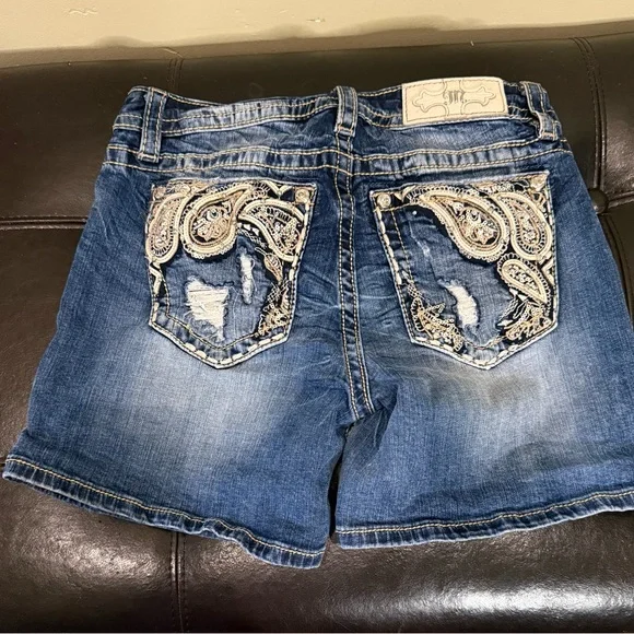 Miss Me Classic Blue Jean Shorts - Picture 2 of 5